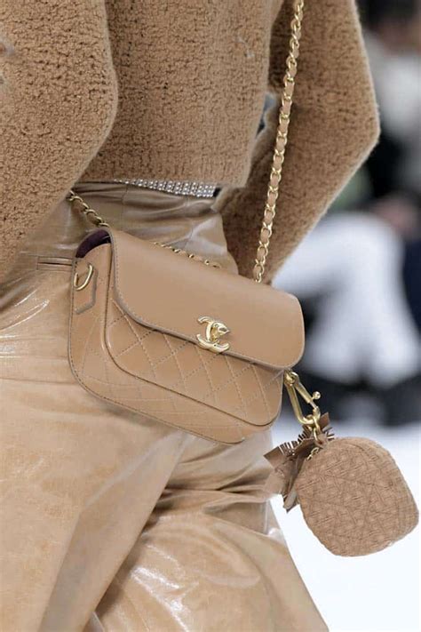 chanel handbag 2019